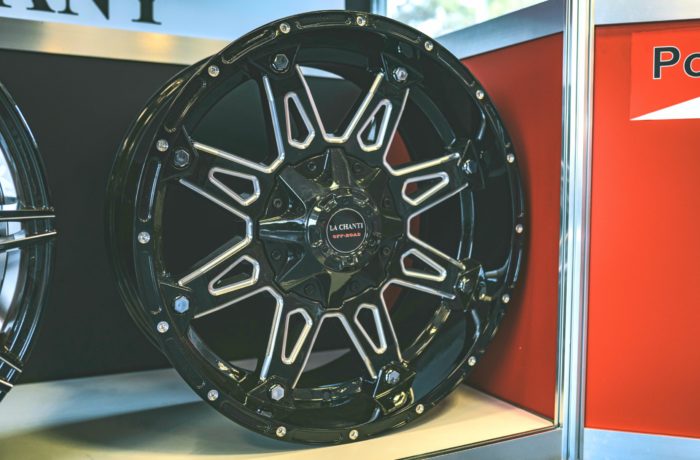 LC-OF1 9×20 6×139.7 / 6×135  ET 0  Preis pro Stück: 499,00€