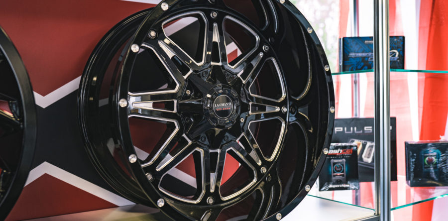 LC-OF9 12×22 5×127 / 5×139.7 / 6×139.7 / 6×135 ET -24 Preis pro Stück: 799,00€
