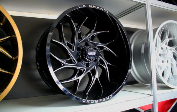 LC-OF20 schwarz 10×22/11.5×22 5×139.7 / 6×135 / 6×139.7 / 8×165.1 / 8×170  ET 12/-25 Preis pro Stück ab: 799,00€