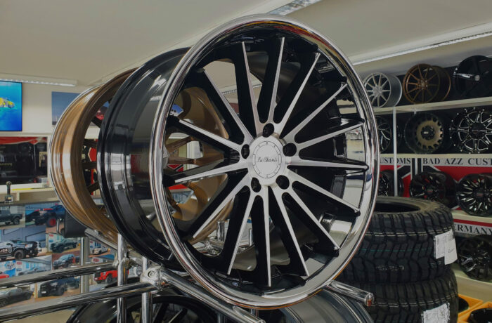 P12 schwarz silber chrom 9×20, 10.5×20, 9×22, 10.5×22 5×112 / 5×115/ 5×120  Preis pro Stück: ab 549,00€