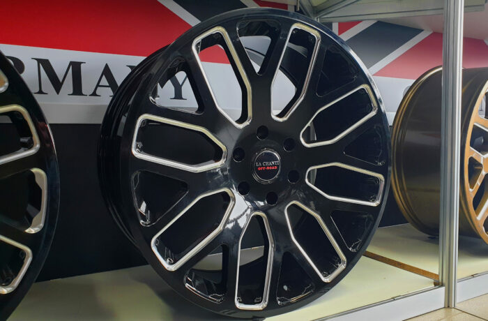 LC-OF8 schwarz 9.5×22 5×127 / 5×139.7 / 6×139.7 / 6×135  ET 12/32/35 Preis pro Stück: 699,00€