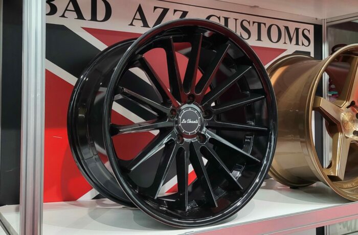 LCP12 schwarz 9×20/10.5×20 5×112/5×114.3/5×120 Preis pro Stück: 549,99€/699,00€ 9×22/10.5×22 5×112/5×115 Preis pro Stück: 649,00€/749,00€ 1