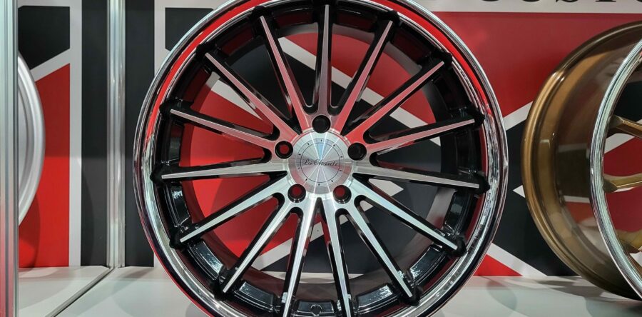 LCP12 schwarz chrom 9×20/10.5×20 5×112/5×120 Preis pro Stück: 549,99€/699,00€ 9×22/10.5×22 5×112 Preis pro Stück: 649,00€/749,00€ 2