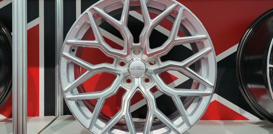 LCP2 silber 9×20/10×20/11×20, 5×112/5×114.3/5×120 Preis pro Stück: 549,99€/649,00€/749,00€ 2