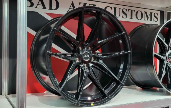 LCP3 schwarz 9×20/10×20/11×20, 5×112/5×114.3/5×120 Preis pro Stück: 549,99€/649,00€/749,00€ 1