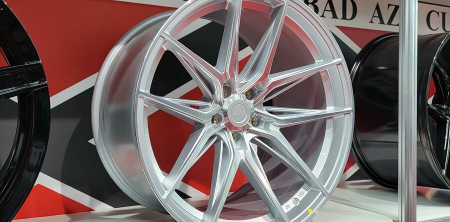 LCP3 silber 9×20/10×20/11×20, 5×112/5×114.3/5×120 Preis pro Stück: 549,99€/649,00€/749,00€ 1