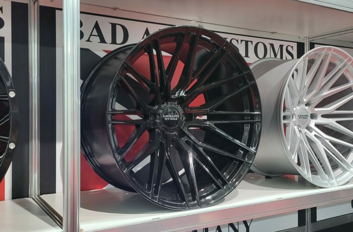 OF27 12×22 schwarz glanz 1