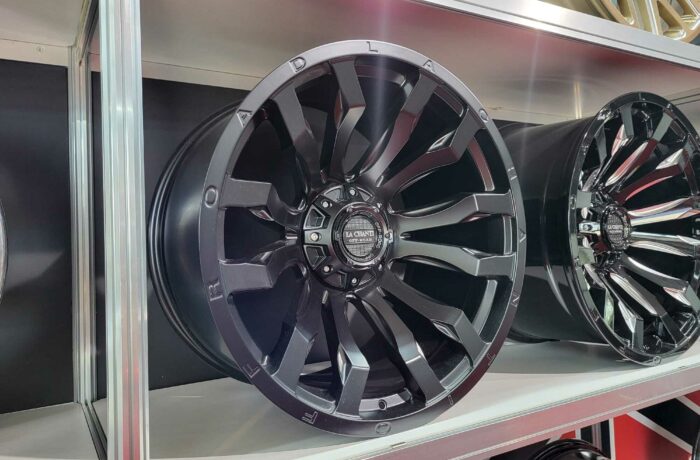 OF7 12×22 schwarz matt 1